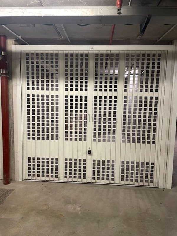 negozio in vendita a Milano in zona Bocconi