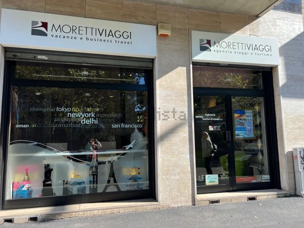 negozio in vendita a Milano in zona San Siro