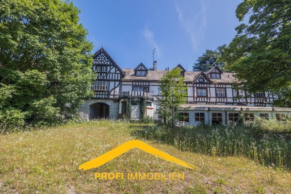 casa indipendente in vendita a Milano in zona Trenno