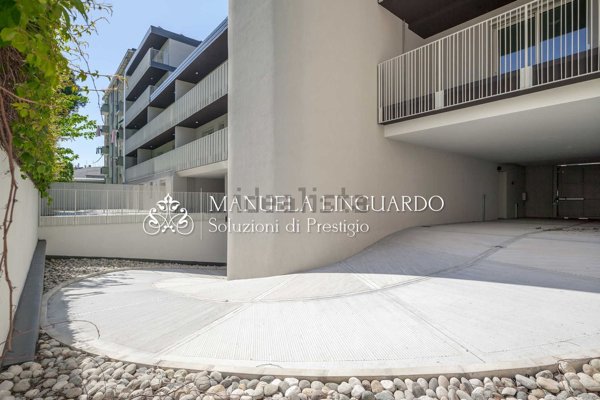 casa indipendente in vendita a Milano in zona San Siro