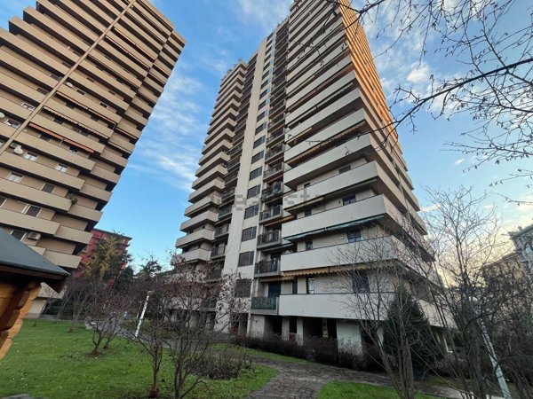 appartamento in vendita a Milano in zona Piazzale Lodi