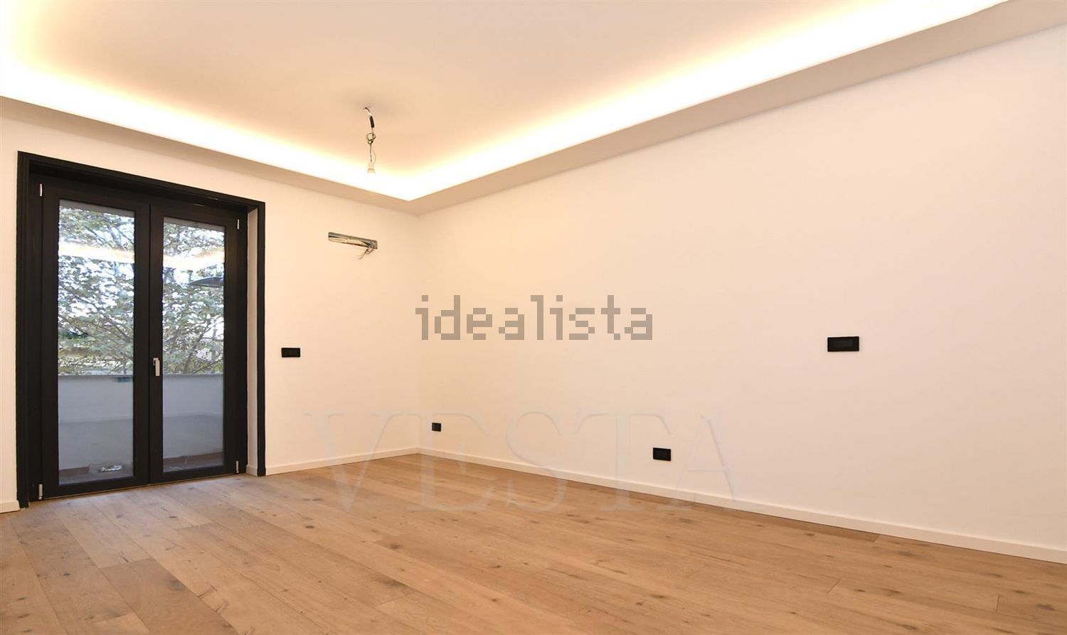 appartamento in vendita a Milano in zona Bocconi