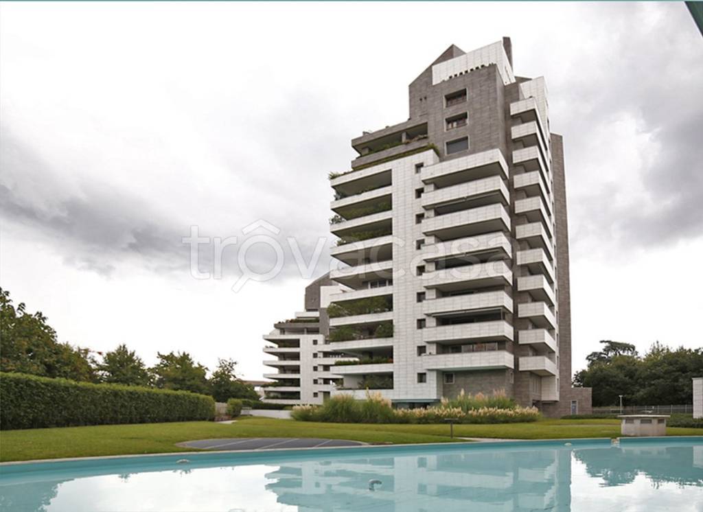 appartamento in vendita a Milano in zona Il Portello