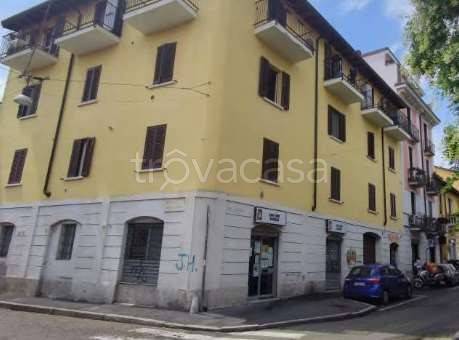 appartamento in vendita a Milano in zona Baggio