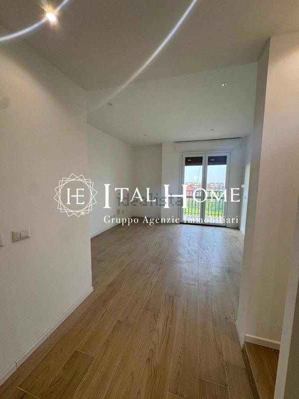 appartamento in vendita a Milano in zona Gallaratese