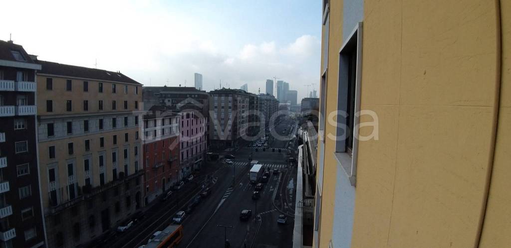 locale commerciale in vendita a Milano in zona Maggiolina