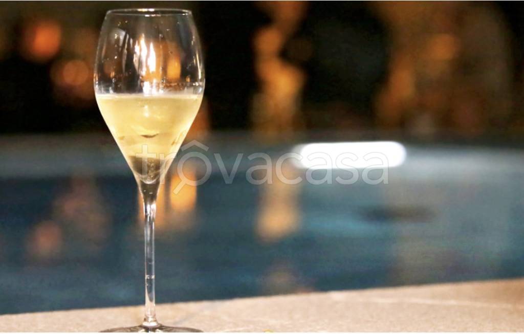 negozio in vendita a Milano in zona Affori