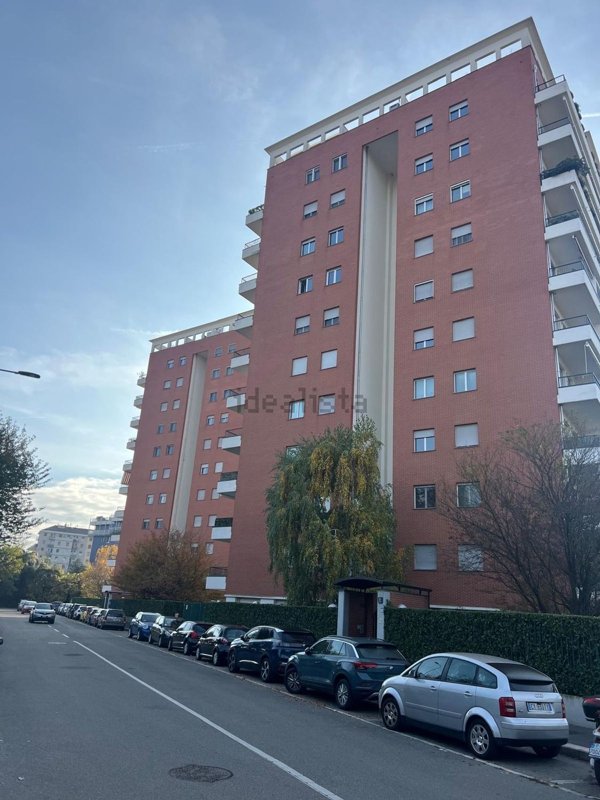appartamento in vendita a Milano in zona Isola