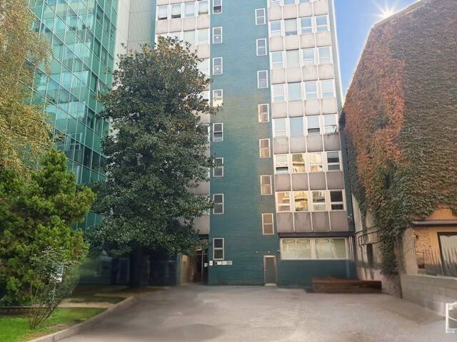 appartamento in vendita a Milano in zona Porta Garibaldi