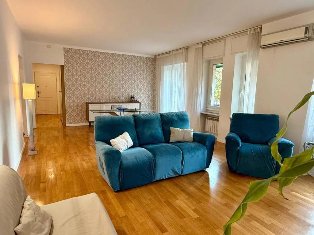 appartamento in vendita a Milano in zona Solari