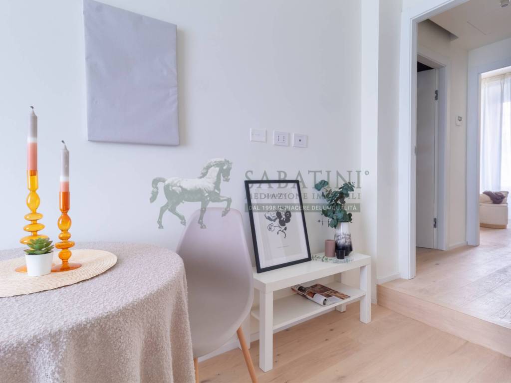 appartamento in vendita a Milano in zona Porta Garibaldi