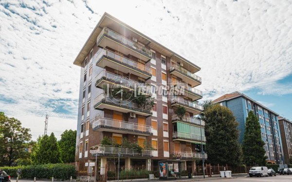 appartamento in vendita a Milano in zona Lambrate