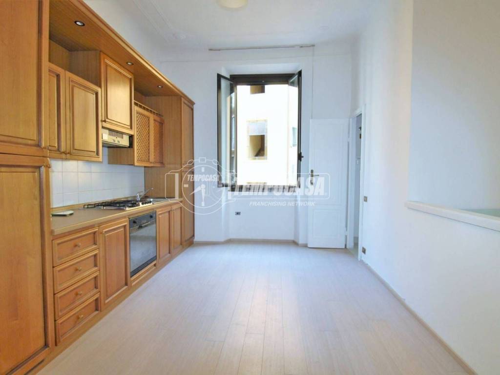 appartamento in vendita a Milano in zona Piazzale Lodi