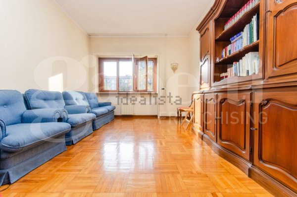 appartamento in vendita a Milano in zona Porta Vittoria