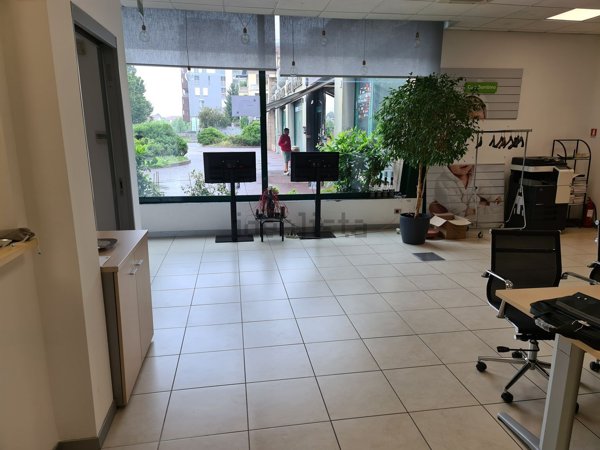 ufficio in vendita a Milano in zona Lambrate