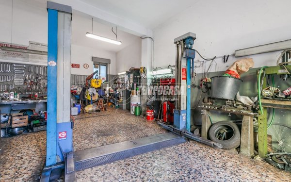 casa semindipendente in vendita a Milano in zona Dergano