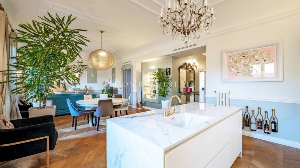 appartamento in vendita a Milano in zona Porta Venezia