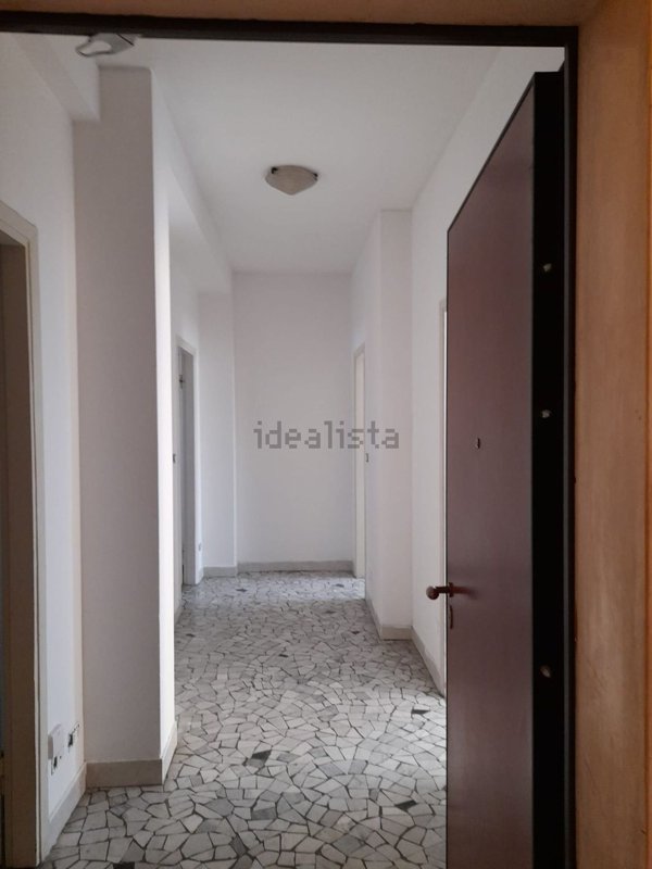 appartamento in vendita a Milano in zona Piazzale Lodi