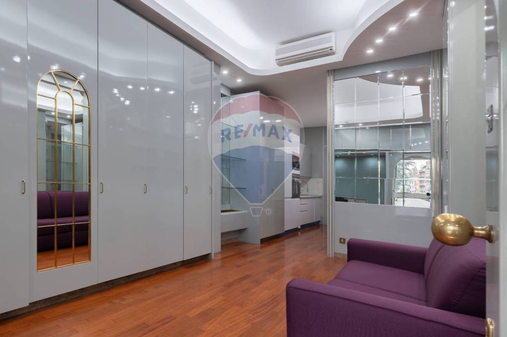 appartamento in vendita a Milano in zona Villapizzone