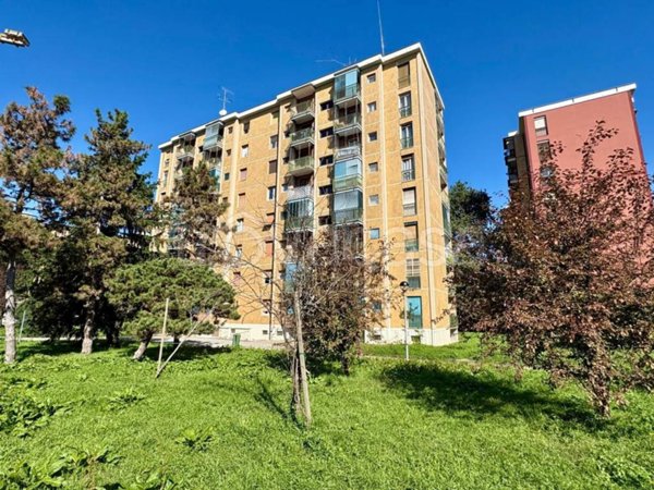 appartamento in vendita a Milano in zona Gallaratese