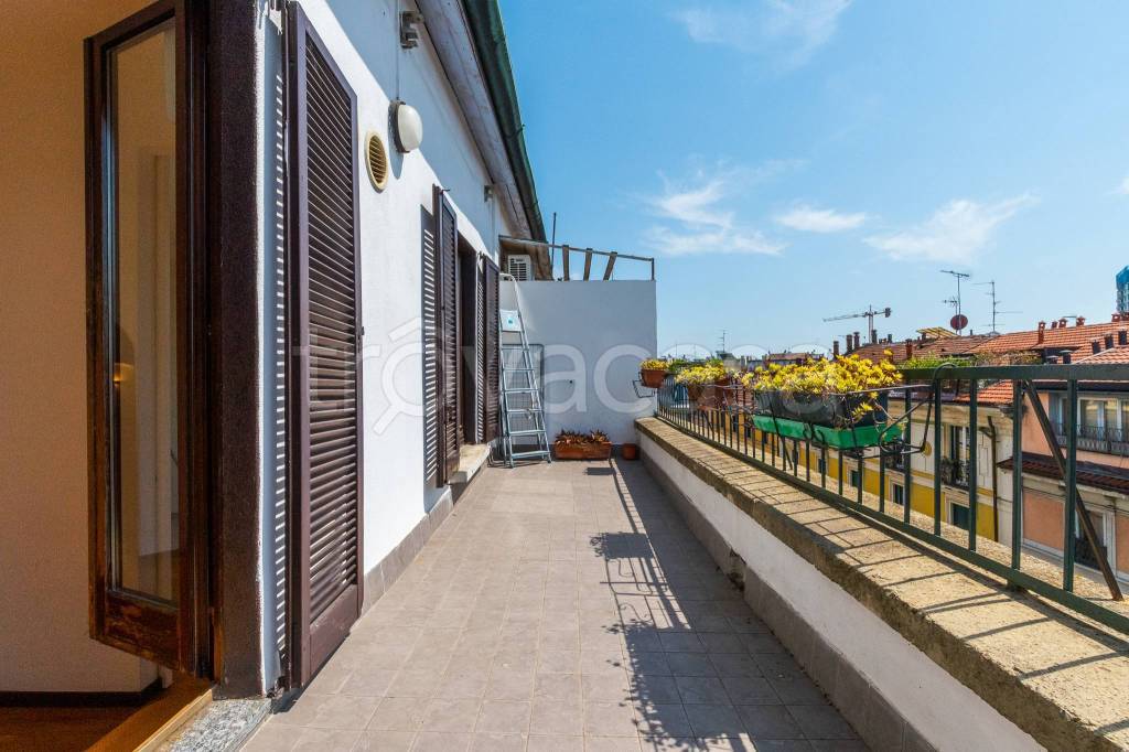 appartamento in vendita a Milano in zona Porta Garibaldi