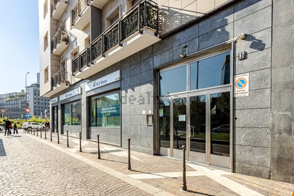 ufficio in vendita a Milano in zona Loreto