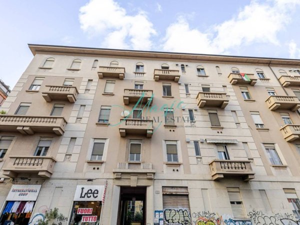 appartamento in vendita a Milano in zona Lambrate