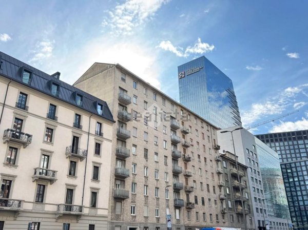 appartamento in vendita a Milano in zona Porta Nuova