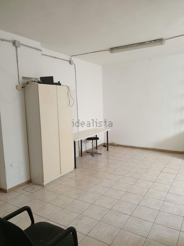 locale di sgombero in vendita a Milano in zona Cinque Giornate