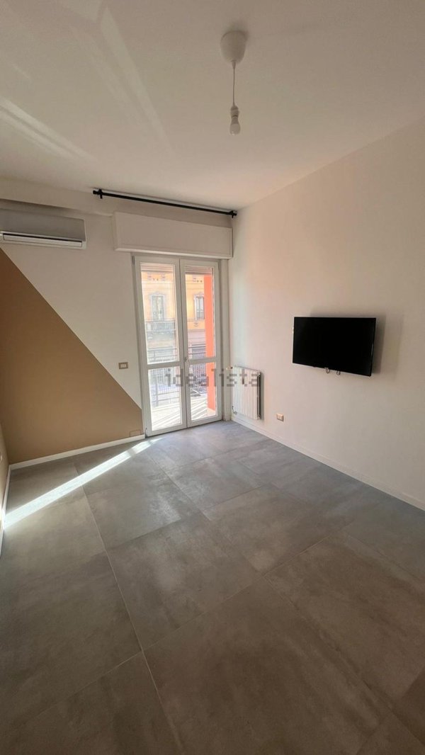 appartamento in vendita a Milano in zona Lorenteggio