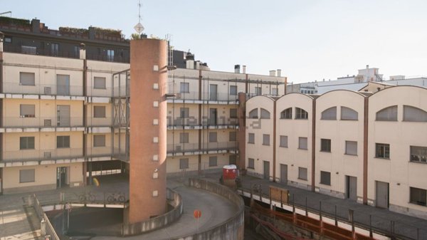 ufficio in vendita a Milano in zona Bovisa