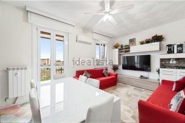 appartamento in vendita a Milano in zona Lambrate