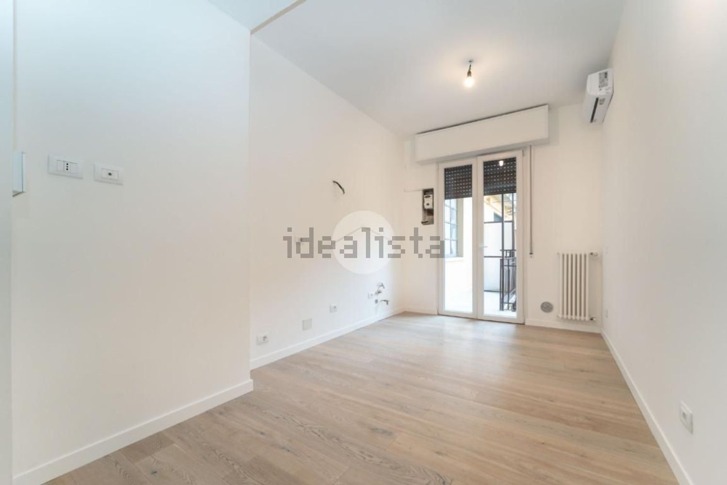 appartamento in vendita a Milano in zona Lorenteggio