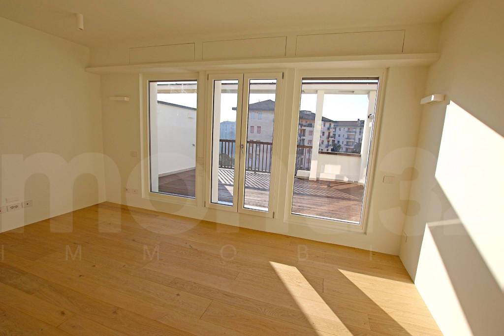 appartamento in vendita a Milano in zona Rembrandt