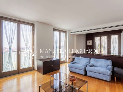 appartamento in vendita a Milano in zona Il Portello