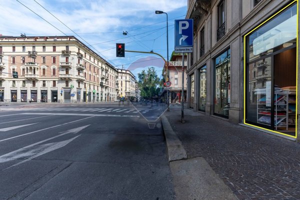 negozio in vendita a Milano