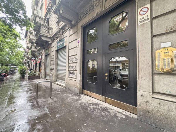 appartamento in vendita a Milano in zona XXII Marzo