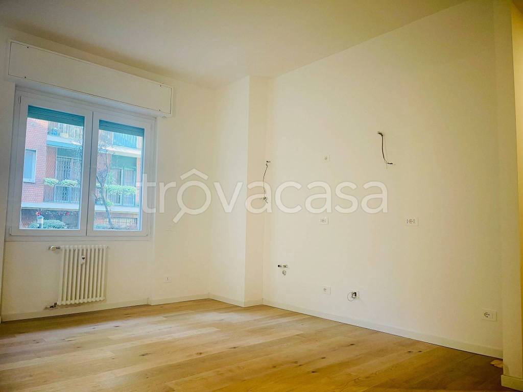 appartamento in vendita a Milano in zona Bocconi