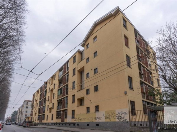 appartamento in vendita a Milano in zona Corvetto