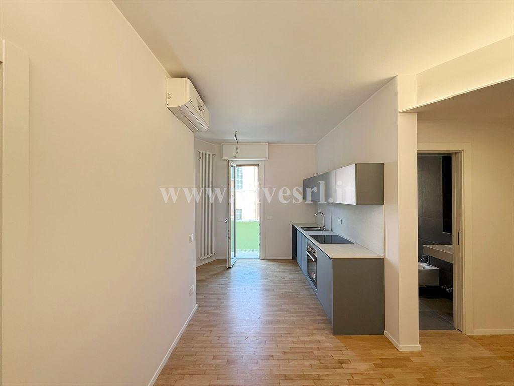 appartamento in vendita a Milano in zona Sempione