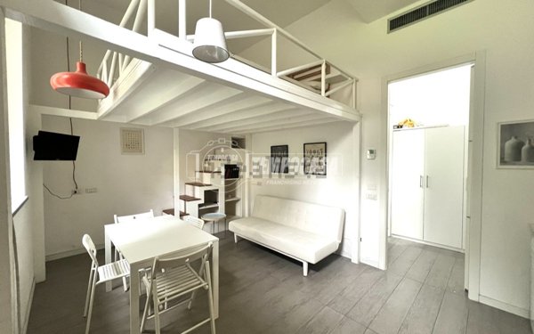 appartamento in vendita a Milano in zona Lambrate