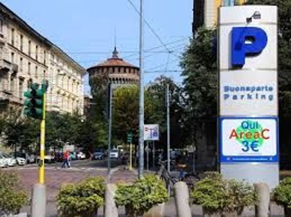 villa in vendita a Milano in zona Cadorna