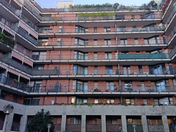 appartamento in vendita a Milano in zona Lambrate
