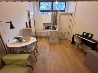 appartamento in vendita a Milano in zona Porta Garibaldi