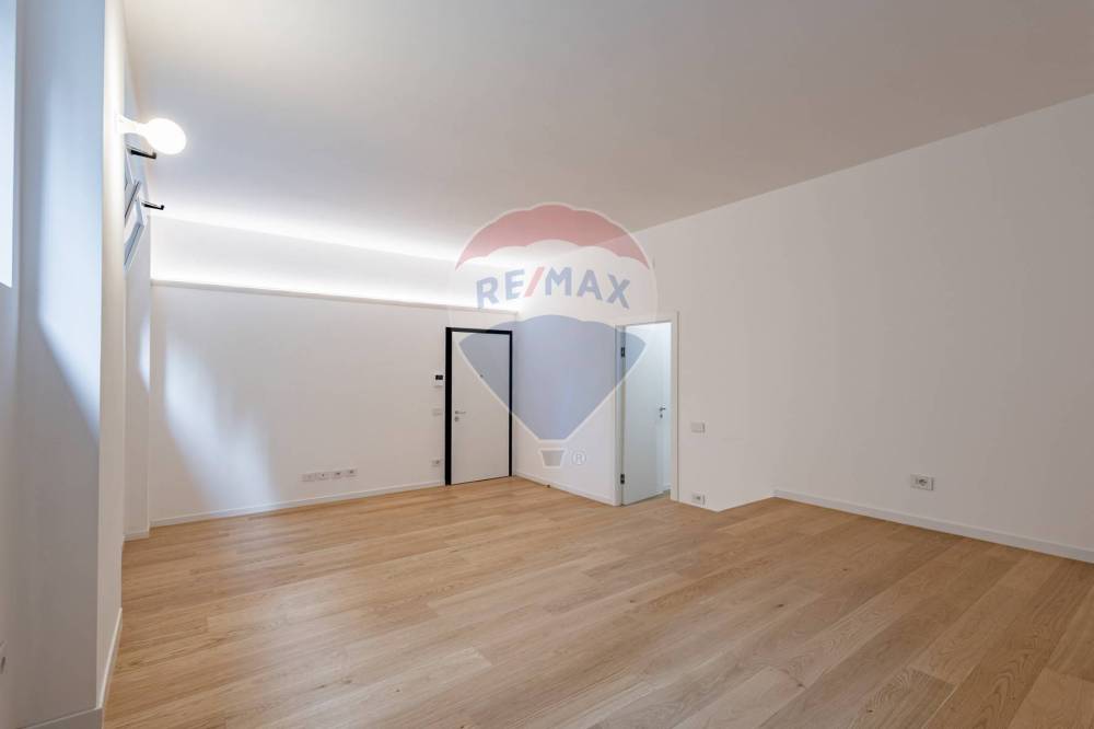 appartamento in vendita a Milano in zona Porta Ticinese