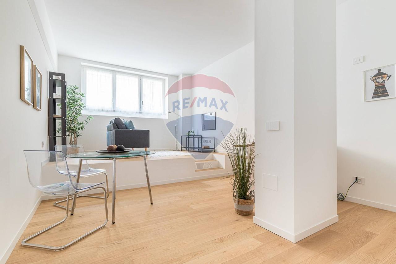 appartamento in vendita a Milano in zona Porta Ticinese