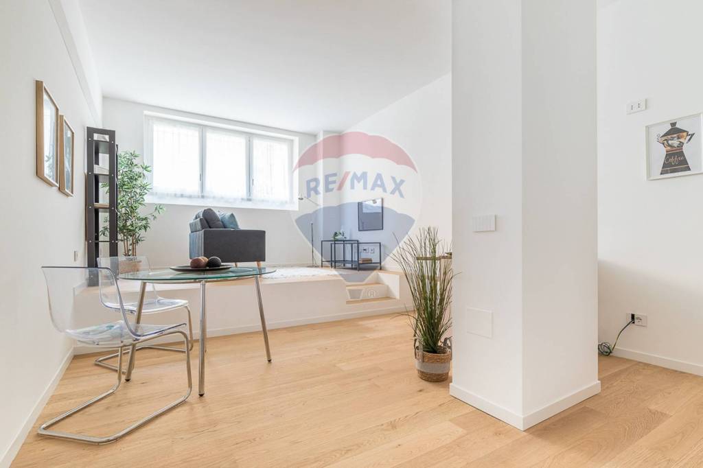 appartamento in vendita a Milano in zona Porta Ticinese
