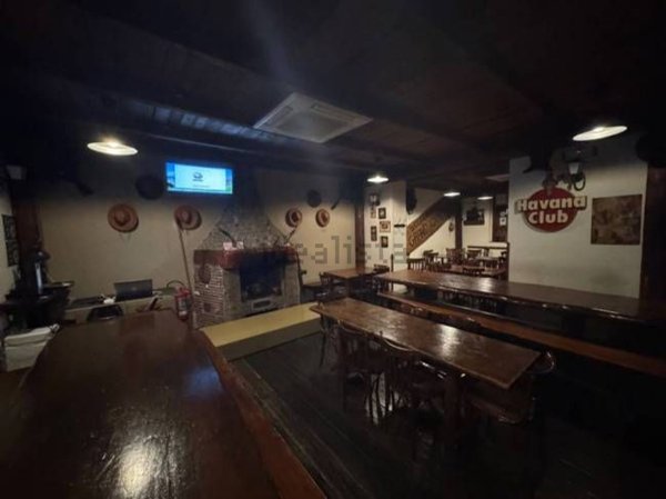 locale commerciale in vendita a Milano in zona Garegnano