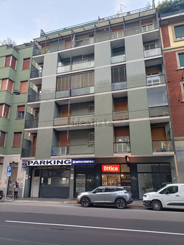 appartamento in vendita a Milano in zona Lambrate