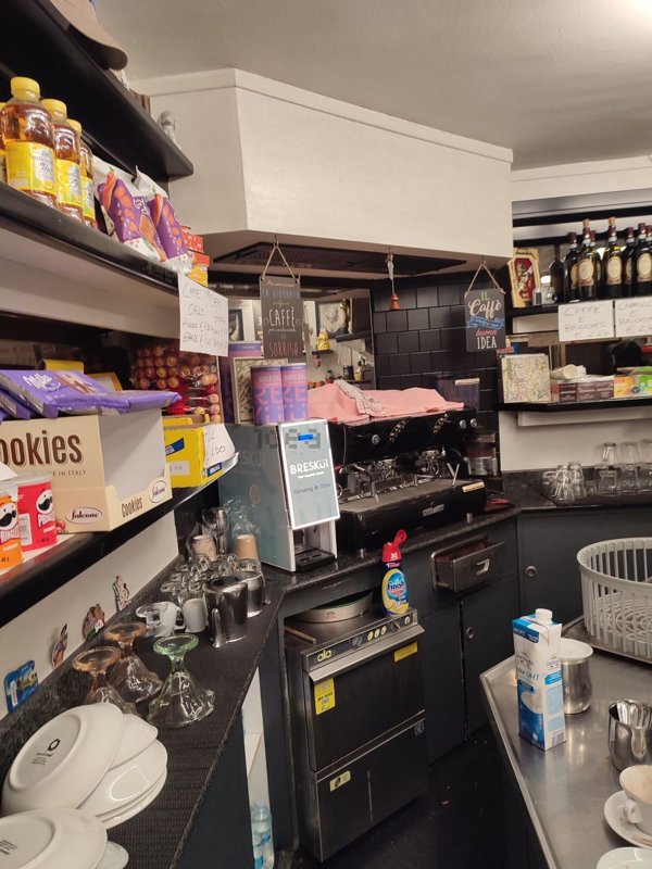 negozio in vendita a Milano in zona Turro